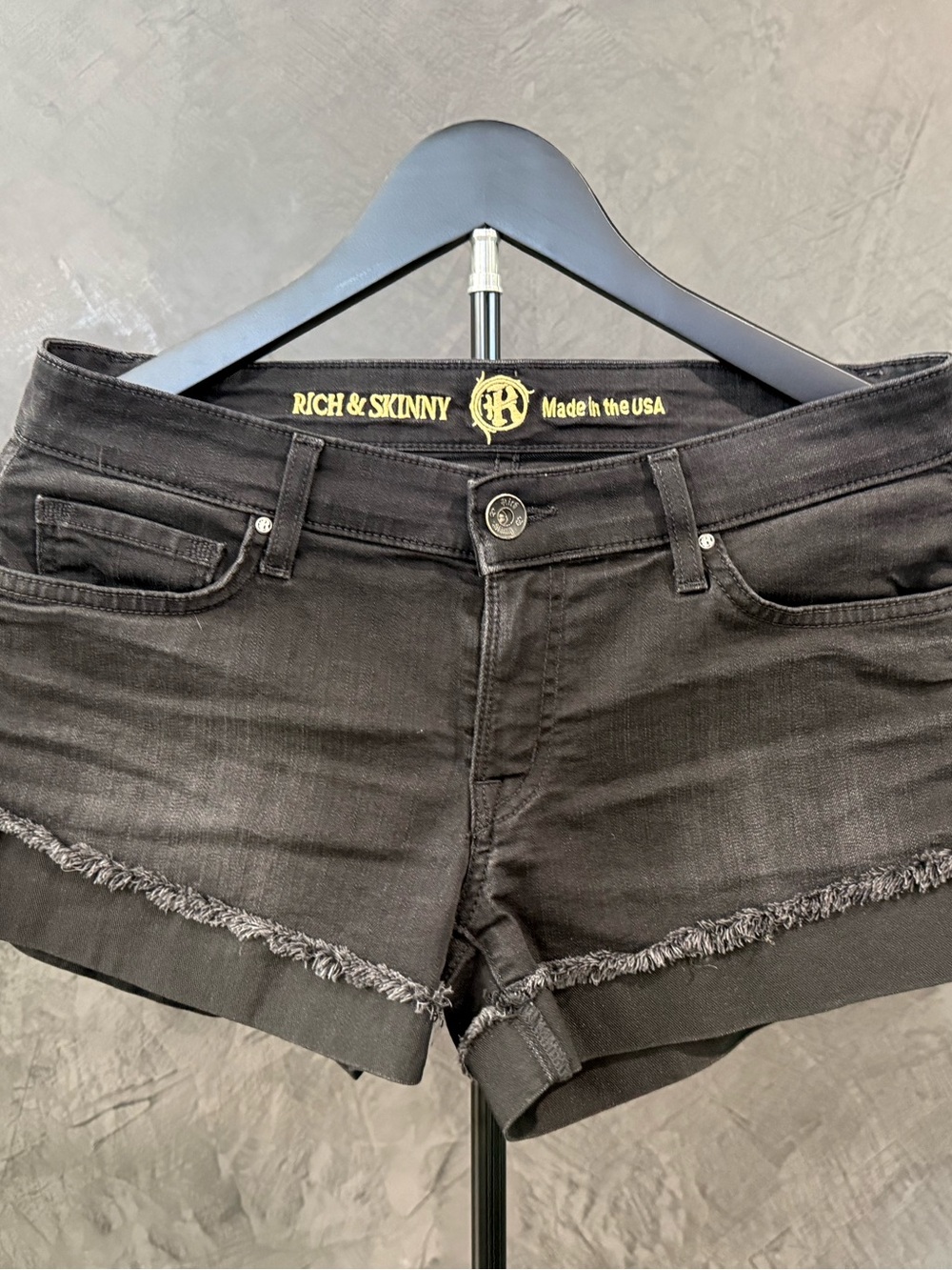 EUC Rich & Skinny Black Frayed Hem Denim Shorts size 29